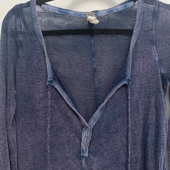We the free women’s blue sheer long sleeve boho distressed top XS Free People - Picture 12 of 12